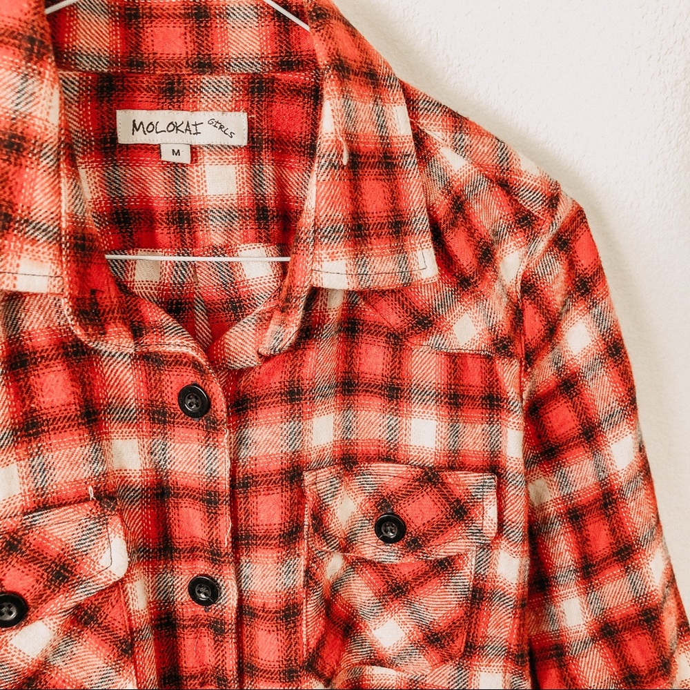 Molokai Red/Black Flannel. Size Medium